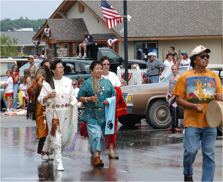 2Beaver_Beacon_Beaver_Island_4th_of_July_2003_JC_6003