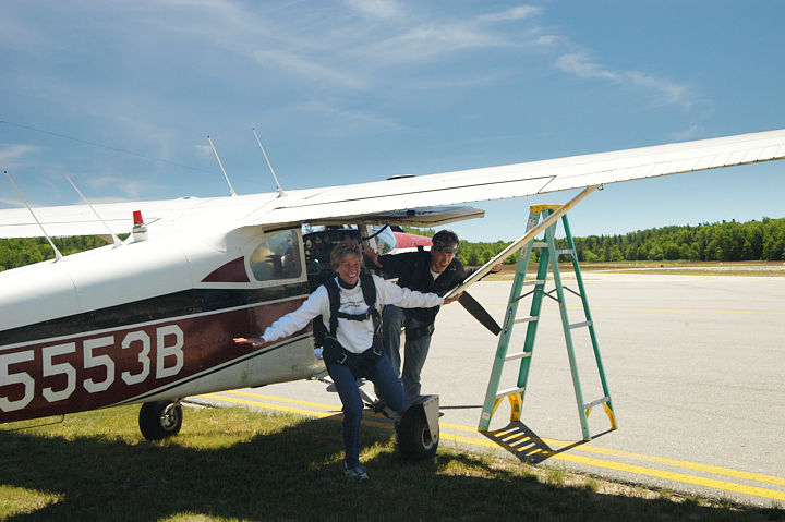 Beaver-Island-Beaver-Beacon07-2004-Sky-Diving-16