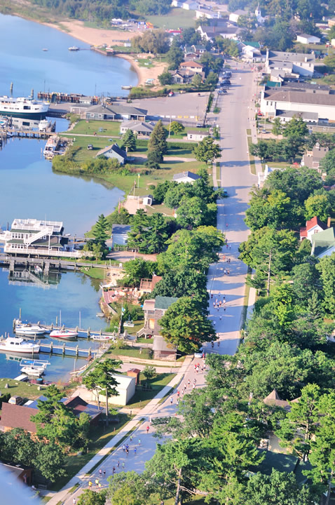 Beaver-Beacon-News-Beaver-Island-Marathon-JJC_5203